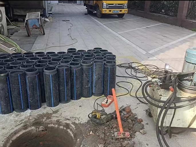 瓦房店PE置换管厂家 DN315置换管 非开挖管短管置换